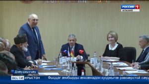 Цæгат Ирыстоны æхсæнадон палатæйы ног уæнгтæ æрæмбырд сты сæ фыццаг æмбырдмæ