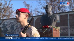 Иосиф Сталины 140 азы æмæ Тогъуызты Хъауырбеджы райгуырды 100 азы фæдыл ветеранты Совет сарæзта номарæн мадзал