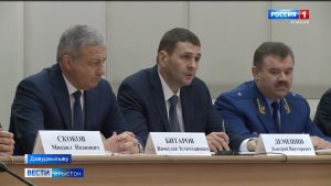 Уæрæсейы генералон прокуроры хæдивæг Дмитрий Демешин республикæйы прокуратурæйы коллективы базонгæ кодта сæ ног разамонæг