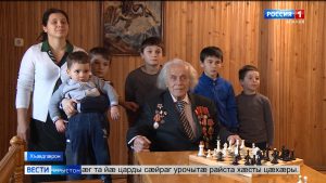 1-æм январы сæдæ азы размæ райгуырдысты Епхиты Михаил æмæ Чъерджиаты Константин