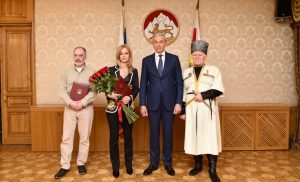 Борис Джанаев вручил награды главы Северной Осетии