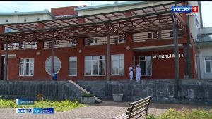 Рахизфарсы районы центрон рынчындоны бæстонг кæсынц, коронавирусæй кæуыл дызæрдыг кæнынц, ахæм æнхъæлцау сылгоймæгтæм