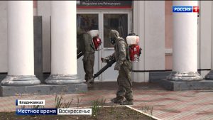 Сотрудники МЧС провели дезинфекцию железнодорожного вокзала Владикавказа
