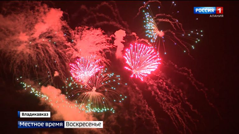 Праздничный салют и фейерверк, посвящённые Дню защитника Отечества, дадут сегодня в 21:00 на полигоне «Шалхи»