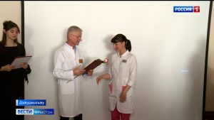 Сывæллæтты республикон рынчындоны схорзæджын кодтой пандемийæйы рæстæг коронавирусы ныхмæ хъазуатонæй цы дохтыртæ, медицинон хотæ æмæ санитарон кусджытæ архайдтой, уыдоны