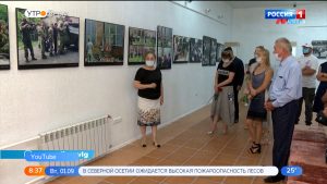 В Волгограде проходит фотовыставка «Помнить, чтобы жить», посвященная жертвам трагедии в Беслане