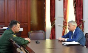 Вячеслав Битаров провел рабочую встречу с новым командующим 58-й армии Михаилом Зусько