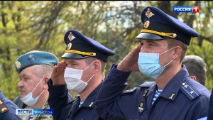 Цæгат Ирыстонæй кадджын уавæры сиддонты арвыстой уæлдæфон-десантон æфсæдтæм службæ кæнынмæ