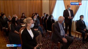 Развитие медиасферы Северной Осетии обсудили на встрече журналистов с Вячеславом Битаровым