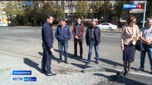 Депутаты Собрания представителей Владикавказа проверили создание комфортной среды для маломобильных граждан