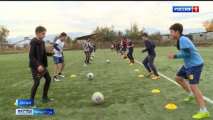 Хуымæтæджы нæ баззад хъуыды – сывæллоны сомбоныл рагацау ахъуыды кæнын хъæуы, цæмæй уый фæстæ ма байрæджы уа, уый тыххæй