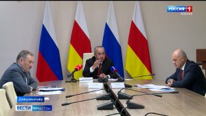 Нацпроект «Цæрæнуæттæ æмæ горæты æнцонвадат» архайдыл ныхас цыд хицауады сæрмагонд æмбырды