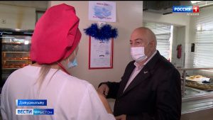 Æппæтуæрæсеон адæмон фронты активисттæ бабæрæг кодтой Цæгат Ирыстоны цалдæр ахуыргæнæндоны