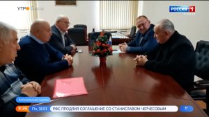 Председатель республиканского Совета ветеранов Казбек Фриев посетил Ирафский район