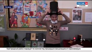 Активисты Молодежки ОНФ провели для моздокских школьников акцию, посвященную эпохе и творчеству Александра Пушкина