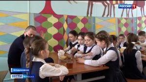 Депутаты Собрания представителей Владикавказа проверили качество горячего питания в школах