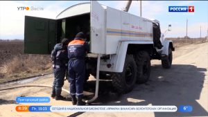 В Северной Осетии развернули помывочный пункт для водителей большегрузов, ожидающих проезда по Военно-Грузинской дороге