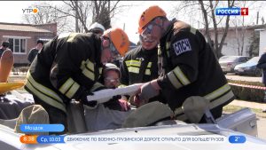 В Моздоке прошли соревнования спасателей по действиям в условиях ДТП