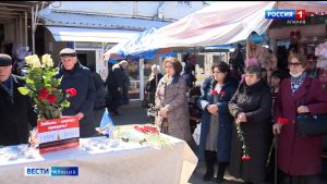 Во Владикавказе почтили память жертв теракта на центральном рынке, который произошел в 1999 году