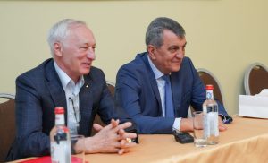 Сергей Меняйло поздравил футбольный клуб «Алания» с завершением сезона