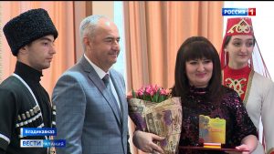 Во Владикавказе наградили лауреатов премии правительства за лучшую журналистскую работу на осетинском языке