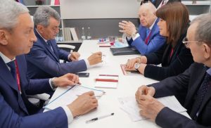 Сергей Меняйло и президент «Фармимэкса» Александр Апазов обсудили вопросы сотрудничества