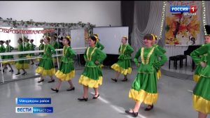 Луковскæйы сывæллæтты аивæдты скъола байгом 40 азы размæ