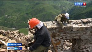 В Дигорском ущелье продолжается реставрация замка Багайта