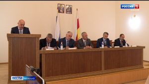 Об уровне социально-экономического развития Дигорского района говорили на выездом заседании правительства республики