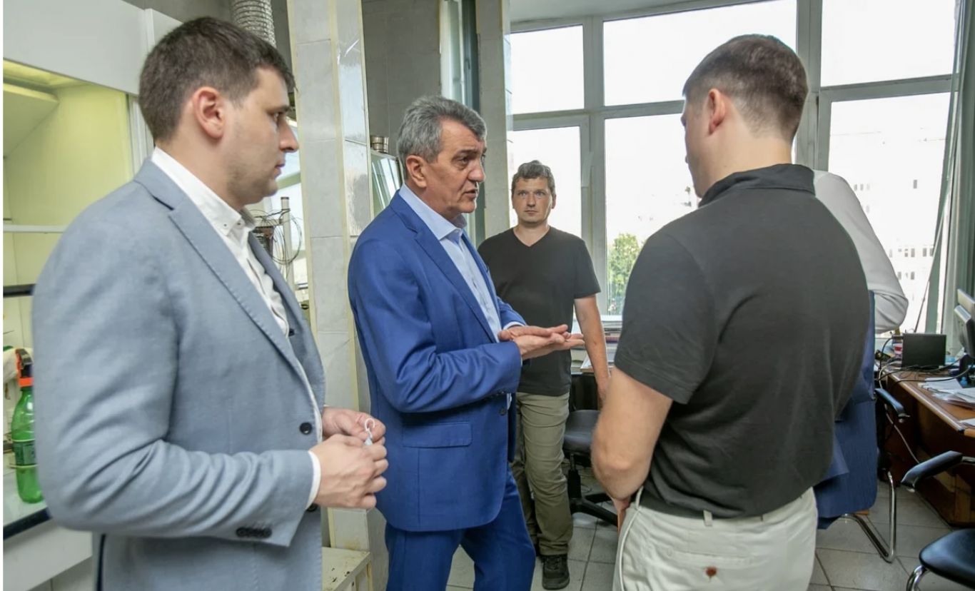 Сергею Меняйло в Москве продемонстрировали технологию по безотходной переработке клинкера