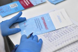 В Северной Осетии задержали медработников за выдачу поддельных сертификатах о вакцинации от COVID-19