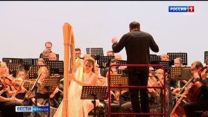 Четвертый сезон в филиале Мариинского театра закрыл концерт симфонического оркестра