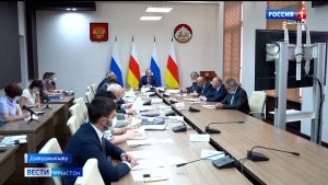 Республикæйы хицауады сæрдары хæстæ æххæстгæнæг Тускъаты Таймураз скодта æрвылкъуырион онлайн-конференци