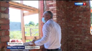 Таймураз Тускаев продолжает инспектировать ход строительства и реконструкции социально важных объектов
