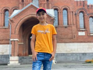 12-летнему Левону Хачатряну из Северной Осетии необходимо 2,8 млн рублей для продолжения лечения в Германии