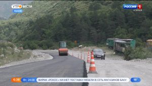 В Ирафском районе продолжается реконструкция дороги Чикола – Мацута — Комы-Арт