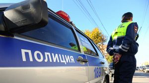 СКР по Северной Осетии возбудил уголовное дело в отношении инспектора ДПС, подозреваемого в получении взятки
