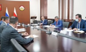 Сергей Меняйло и вице-президент «Ростелекома» на Юге Сергей Мордасов обсудили планы по цифровизации