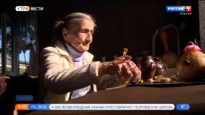 Валентина Цеова превращает овощи в посуду