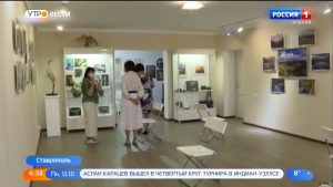 Костюмы средневековых алан продемонстрируют посетителям музея-усадьбы Смирновых в Ставрополе
