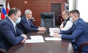 Борис Джанаев и Сергей Поляков обсудили состояние электросетевого хозяйства Северной Осетии