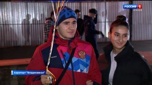 Победитель первенства мира по вольной борьбе Чермен Валиев вернулся в Северную Осетию