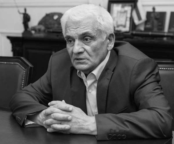 Сергей Меняйло выразил соболезнования в связи с кончиной Руслана Комаева