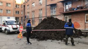 Во Владикавказе эвакуировали жильцов одного из подъездов многоэтажного дома из-за попадания газа из-под земли в подвальные помещения