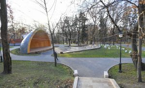 Во Владикавказе возбудили уголовное дело по факту порчи сцены летней эстрады «Ракушка» в Центральном парке