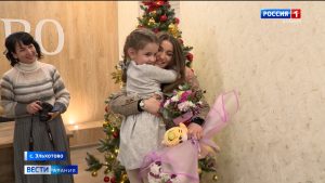 Исполнилась мечта 6-летней Леры из Эльхотово: девочка хотела познакомиться с чемпионкой по боксу Фатимой Дудиевой