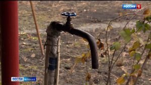 Жители Комсомольского много лет ждут реконструкции системы водоснабжения, перебои особенно ощутимы в летнее время