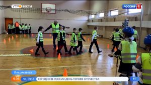 Для учеников 7-й владикавказской школы провели урок по правилам дорожного движения
