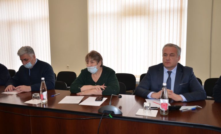Лариса Туганова провела прием граждан в Алагирском районе