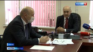 Вице-премьертæ Тугъанаты Ларисæ æмæ Бокоты Эльбрус кусæг балцы уыдысты Алагиры районы